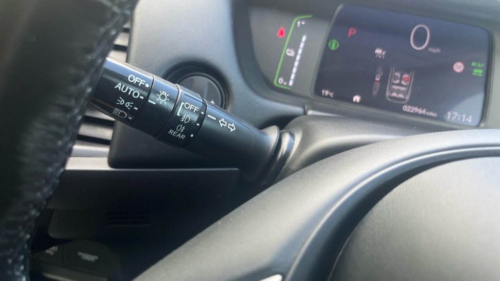 Honda Jazz 1.5 i-MMD Hybrid EX 5dr eCVT Hybrid Hatchback - Image 14