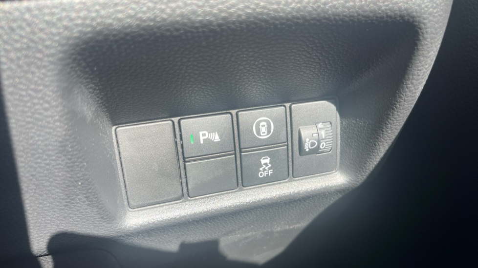 Honda Jazz 1.5 i-MMD Hybrid EX 5dr eCVT Hybrid Hatchback - Image 18