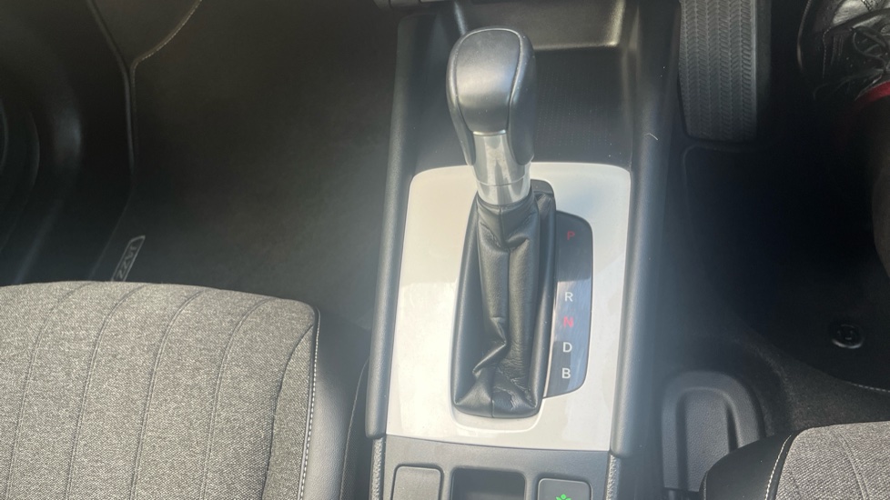 Honda Jazz 1.5 i-MMD Hybrid EX 5dr eCVT Hybrid Hatchback - Image 23