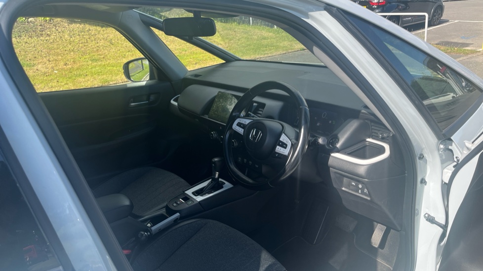 Honda Jazz 1.5 i-MMD Hybrid EX 5dr eCVT Hybrid Hatchback - Image 30