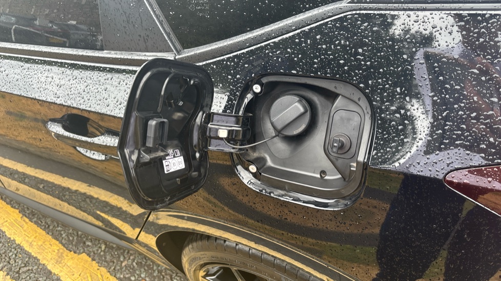 Honda Civic 2.0 eHEV Sport 5dr CVT Hybrid Hatchback - Image 37