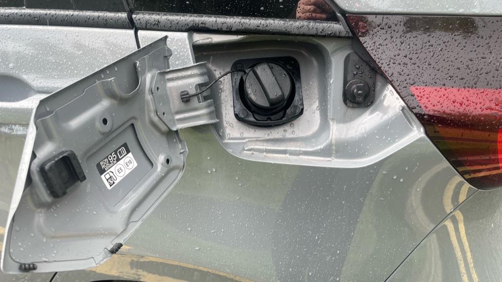 Honda Jazz 1.5 i-MMD Hybrid Advance Sport 5dr eCVT Hybrid Hatchback - Image 35