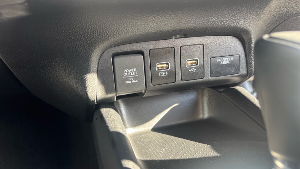Honda Jazz 1.5 i-MMD Hybrid Advance 5dr eCVT Hybrid Hatchback - Image 26
