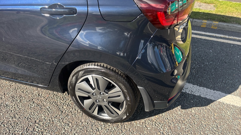 Honda Jazz 1.5 i-MMD Hybrid Advance 5dr eCVT Hybrid Hatchback - Image 35