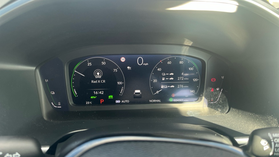 Honda CR-V 2.0 ePHEV Advance Tech 5dr eCVT Estate - Image 11