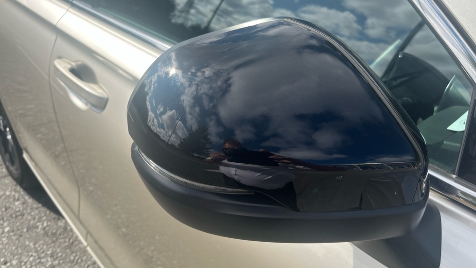 Honda CR-V 2.0 ePHEV Advance Tech 5dr eCVT Estate - Image 15