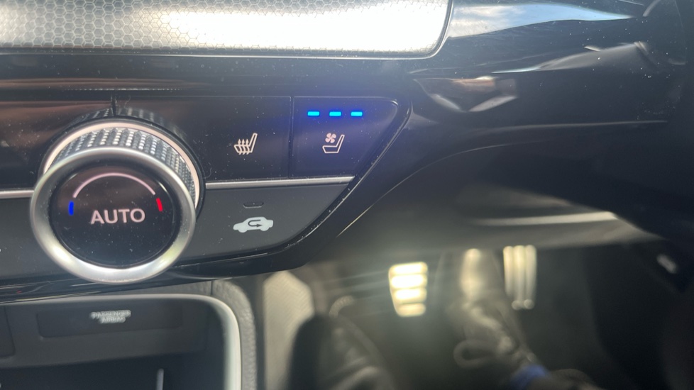 Honda CR-V 2.0 ePHEV Advance Tech 5dr eCVT Estate - Image 37