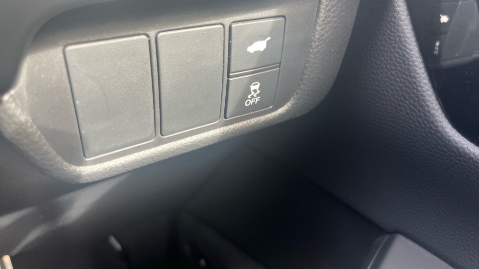 Honda CR-V 2.0 ePHEV Advance Tech 5dr eCVT Estate - Image 45