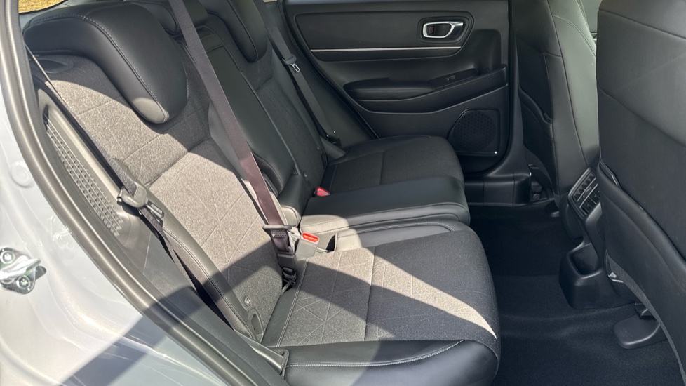 Honda HR-V 1.5 eHEV Advance 5dr CVT Hybrid Hatchback - Image 28
