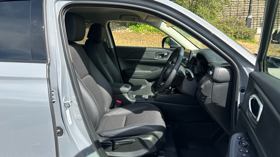 Honda HR-V 1.5 eHEV Advance 5dr CVT Hybrid Hatchback - Image 32