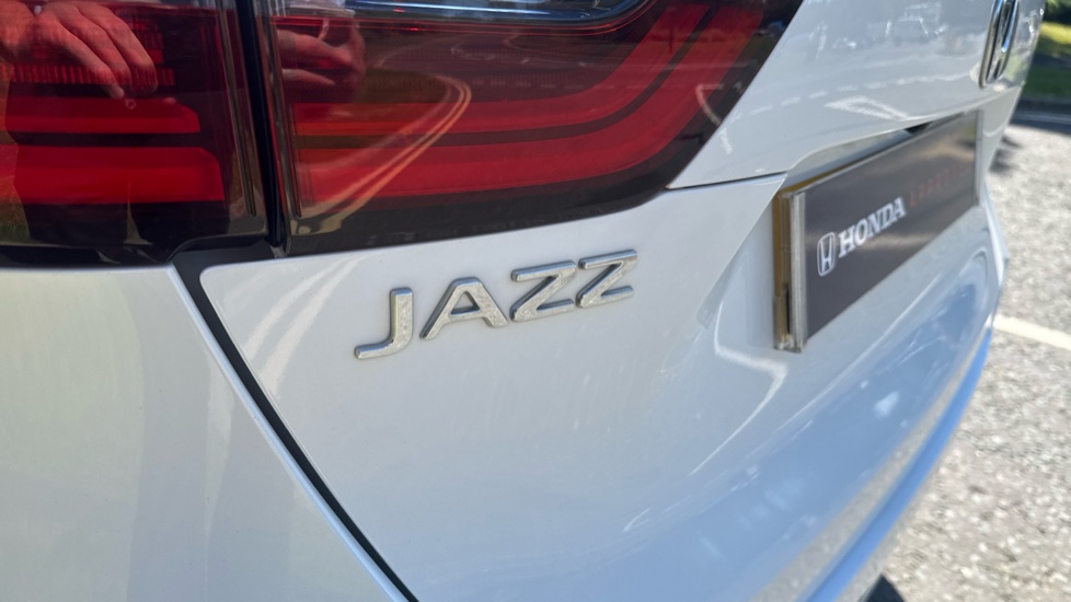 Honda Jazz 1.5 i-MMD Hybrid EX 5dr eCVT Hybrid Hatchback - Image 23