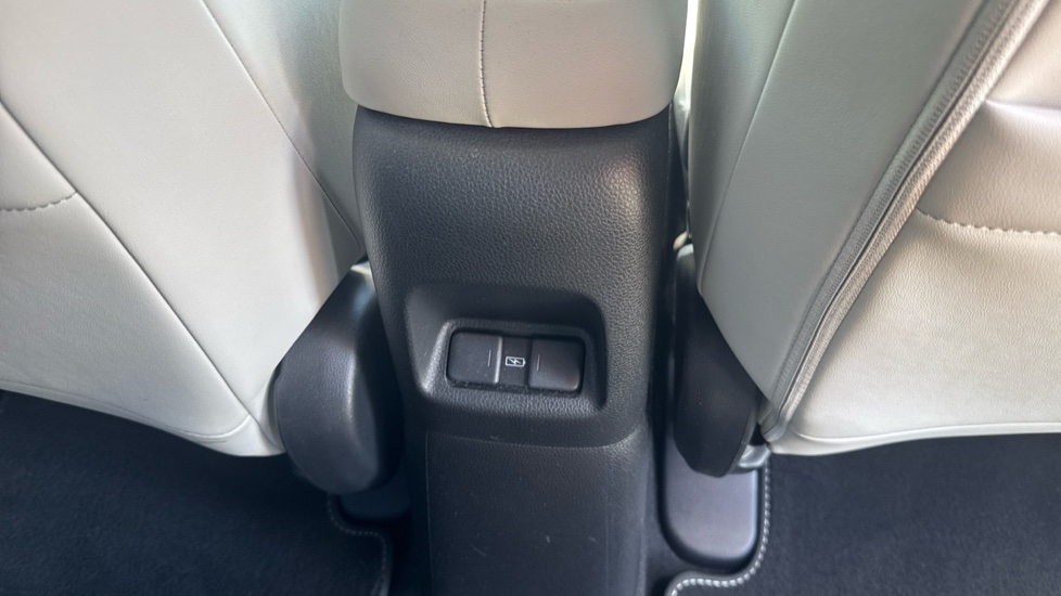 Honda Jazz 1.5 i-MMD Hybrid EX 5dr eCVT Hybrid Hatchback - Image 28