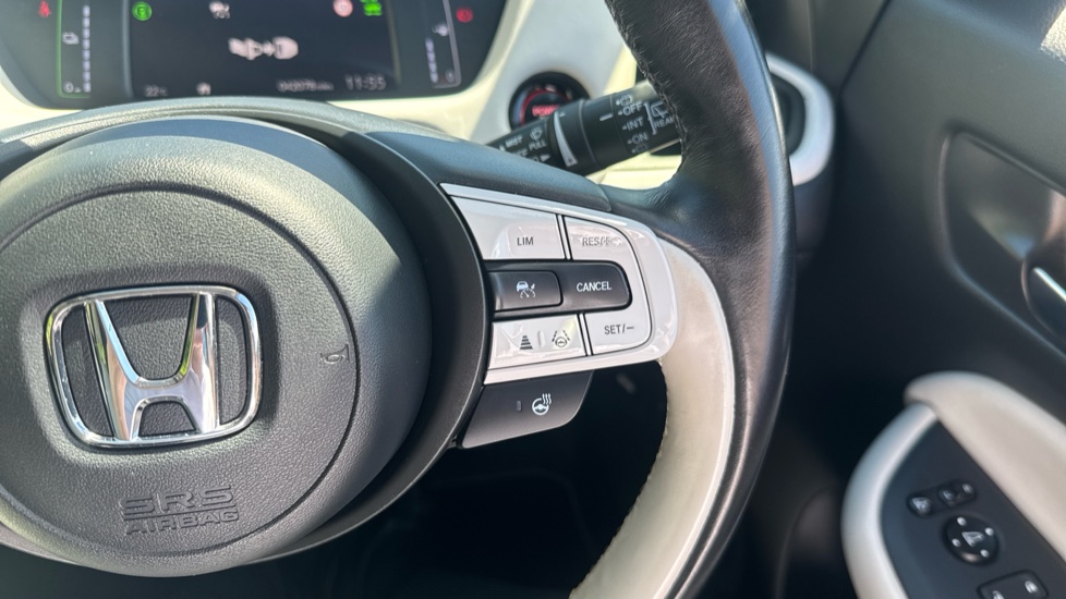 Honda Jazz 1.5 i-MMD Hybrid EX 5dr eCVT Hybrid Hatchback - Image 31
