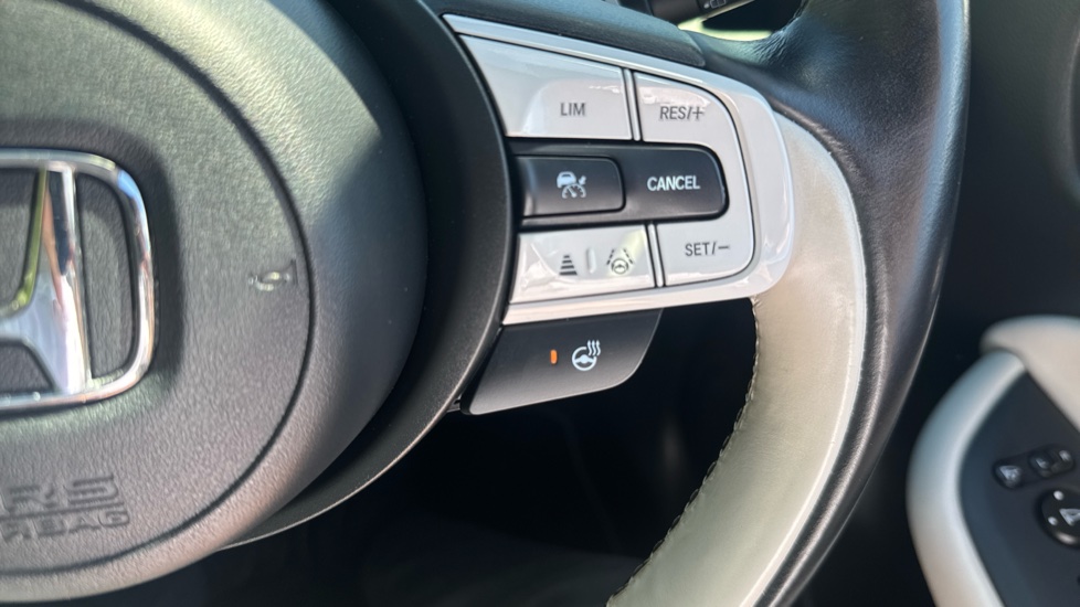 Honda Jazz 1.5 i-MMD Hybrid EX 5dr eCVT Hybrid Hatchback - Image 32