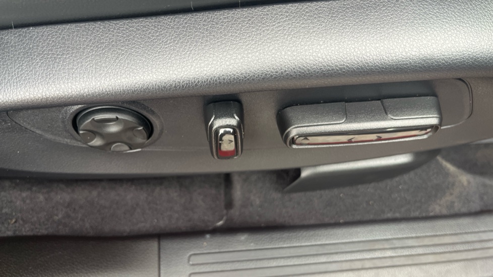 Honda CR-V 2.0 eHEV Advance 5dr eCVT Hybrid Estate - Image 28
