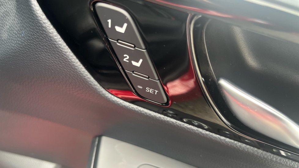Honda CR-V 2.0 eHEV Advance 5dr eCVT Hybrid Estate - Image 30