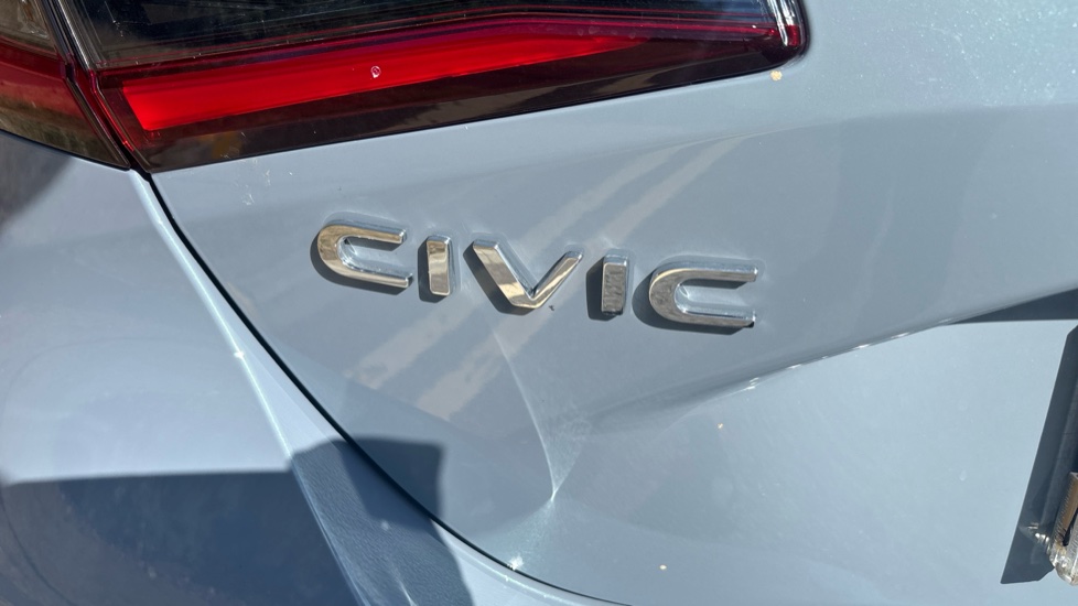 Honda Civic 2.0 eHEV Advance 5dr CVT Hybrid Hatchback - Image 43