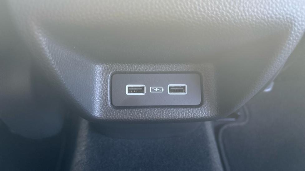 Honda Civic 2.0 eHEV Elegance 5dr CVT Hybrid Hatchback - Image 40