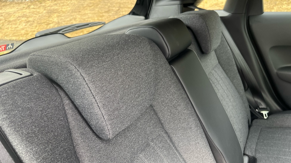 Honda Jazz 1.5 i-MMD Hybrid Advance 5dr eCVT Hybrid Hatchback - Image 17