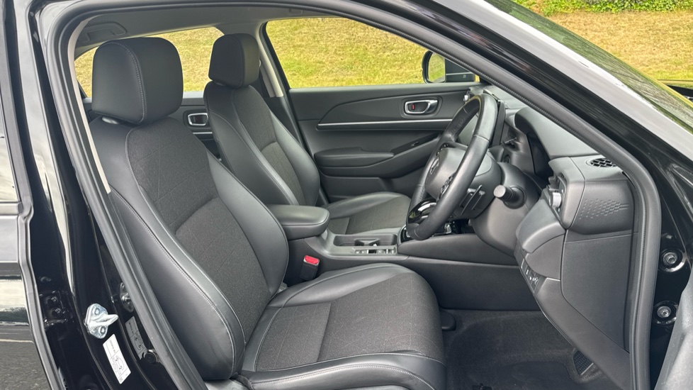 Honda HR-V 1.5 eHEV Advance 5dr CVT Hybrid Hatchback - Image 32