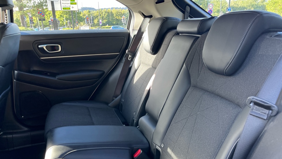 Honda HR-V 1.5 eHEV Advance 5dr CVT Hybrid Hatchback - Image 8