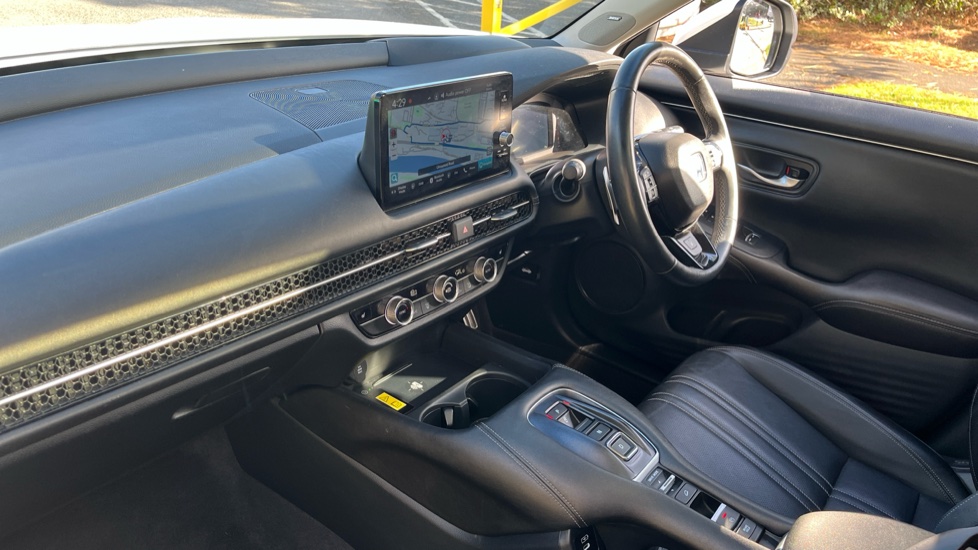 Honda Zr-V 2.0 eHEV Advance 5dr CVT Hybrid Estate - Image 2