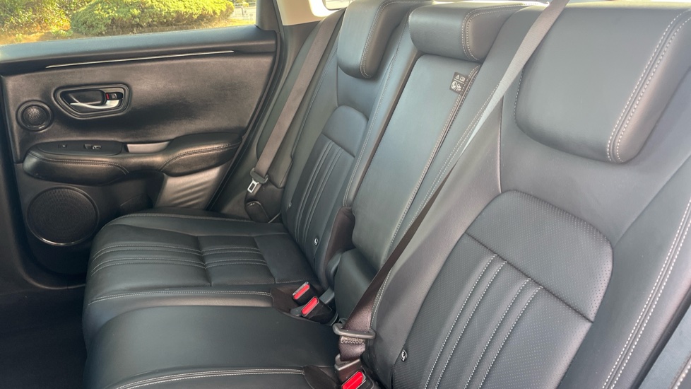 Honda Zr-V 2.0 eHEV Advance 5dr CVT Hybrid Estate - Image 8