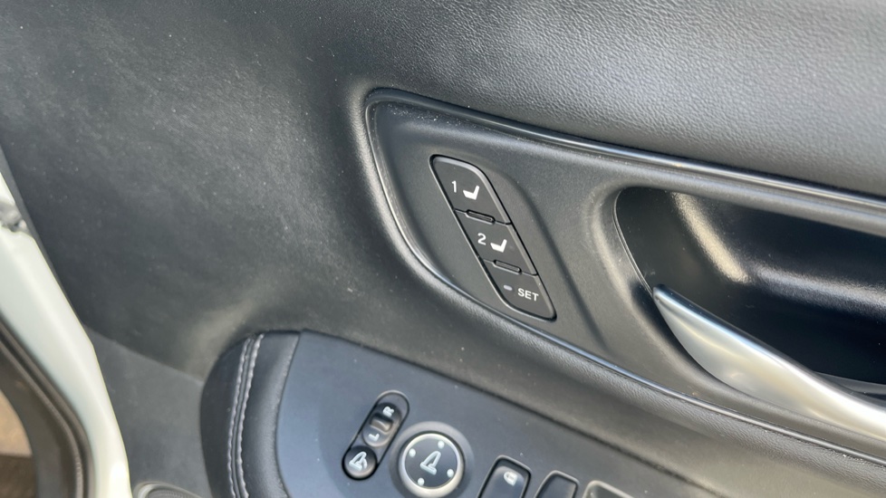 Honda Zr-V 2.0 eHEV Advance 5dr CVT Hybrid Estate - Image 15