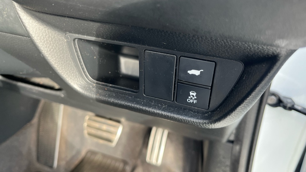 Honda Zr-V 2.0 eHEV Advance 5dr CVT Hybrid Estate - Image 17