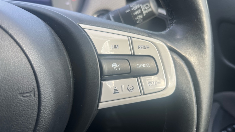 Honda Jazz 1.5 i-MMD Hybrid Crosstar EX 5dr eCVT Hybrid Hatchback - Image 14