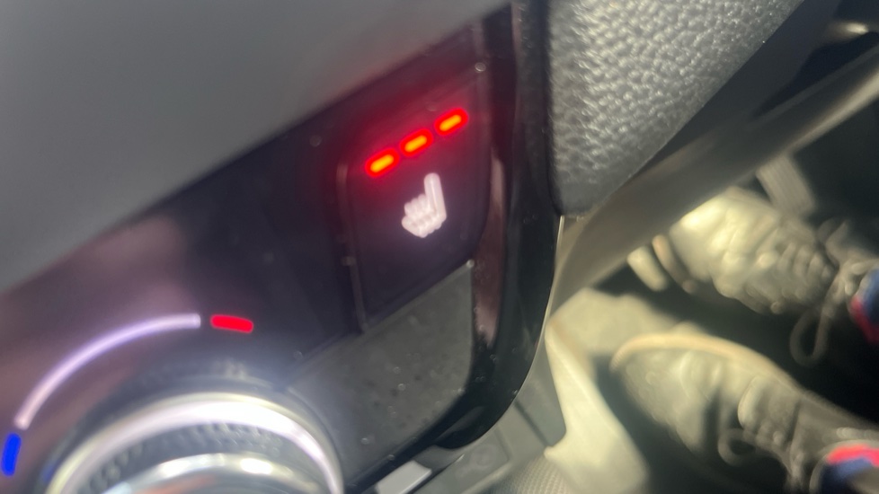 Honda Jazz 1.5 i-MMD Hybrid Crosstar EX 5dr eCVT Hybrid Hatchback - Image 22