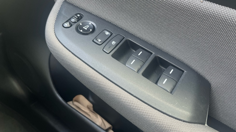 Honda Jazz 1.5 i-MMD Hybrid Crosstar EX 5dr eCVT Hybrid Hatchback - Image 27