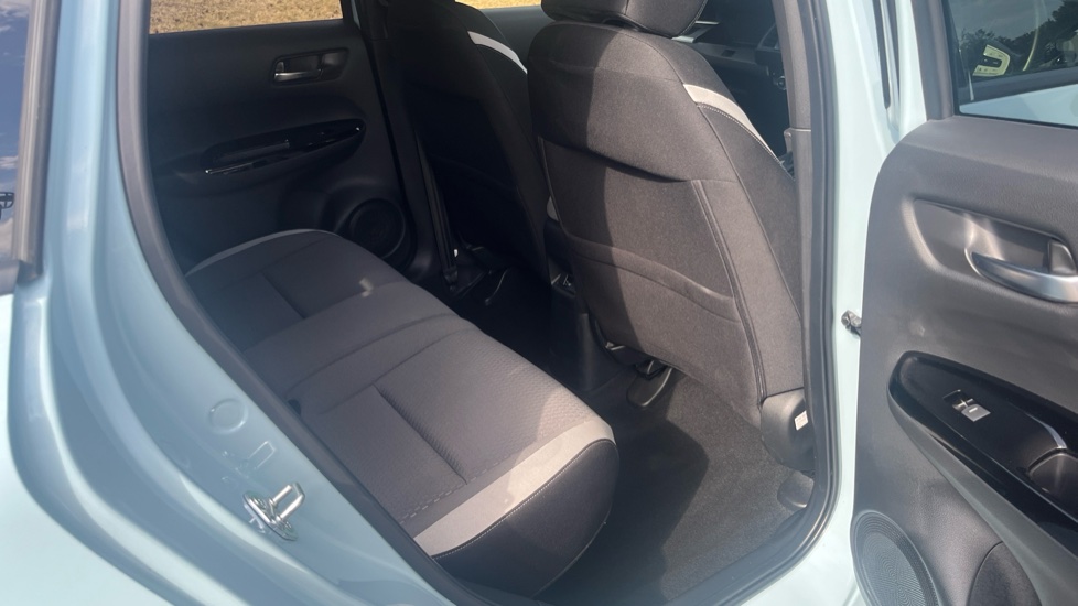 Honda Jazz 1.5 i-MMD Hybrid Crosstar EX 5dr eCVT Hybrid Hatchback - Image 31