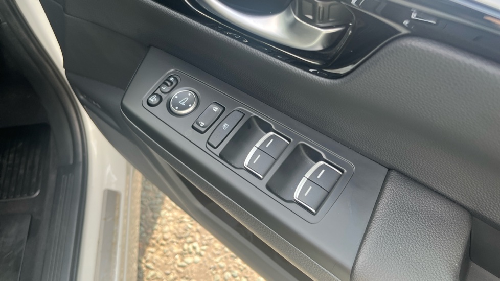 Honda CR-V 2.0 eHEV Advance 5dr eCVT Hybrid Estate - Image 13