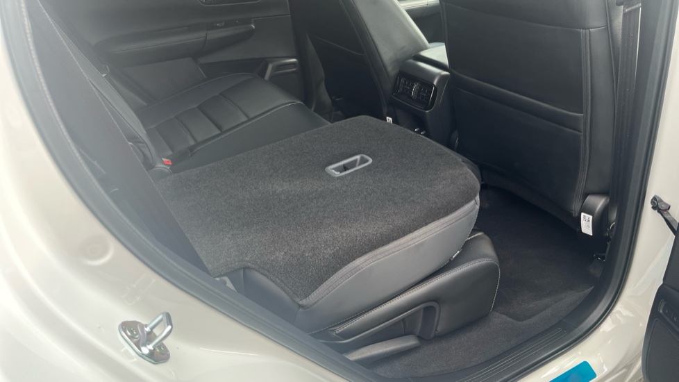 Honda CR-V 2.0 eHEV Advance 5dr eCVT Hybrid Estate - Image 16