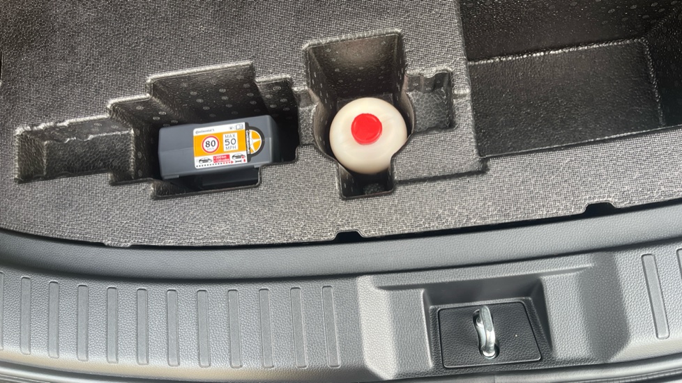 Honda CR-V 2.0 eHEV Advance 5dr eCVT Hybrid Estate - Image 20