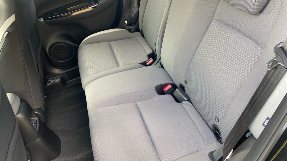 Honda Jazz 1.5 i-MMD Hybrid Crosstar EX 5dr eCVT Hybrid Hatchback - Image 8