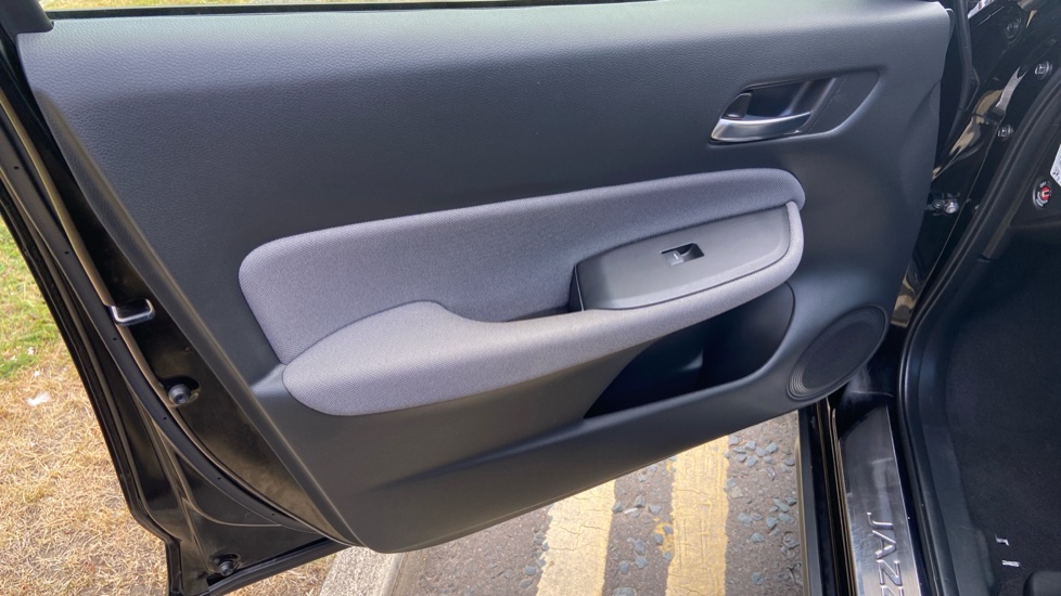Honda Jazz 1.5 i-MMD Hybrid Crosstar EX 5dr eCVT Hybrid Hatchback - Image 19
