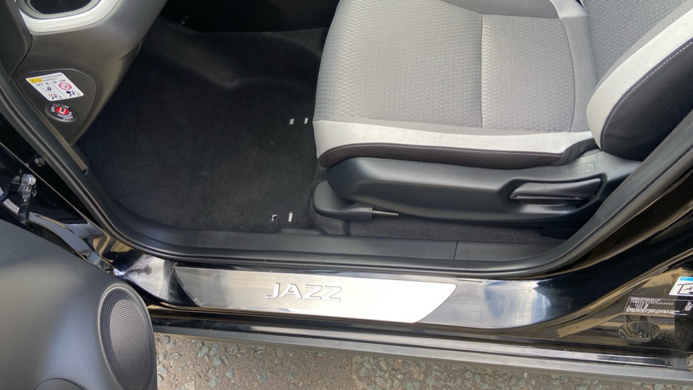 Honda Jazz 1.5 i-MMD Hybrid Crosstar EX 5dr eCVT Hybrid Hatchback - Image 20