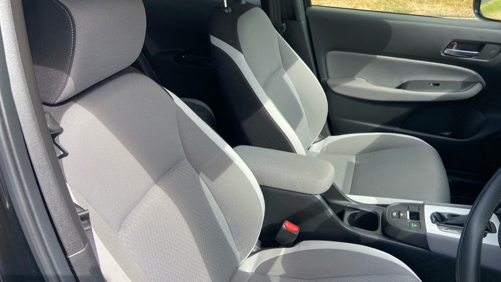 Honda Jazz 1.5 i-MMD Hybrid Crosstar EX 5dr eCVT Hybrid Hatchback - Image 34