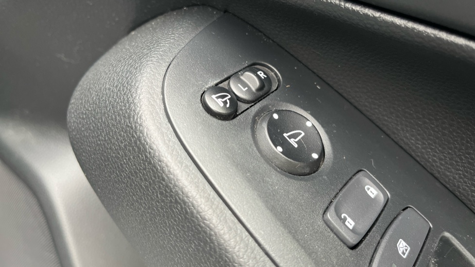 Honda HR-V 1.5 eHEV Elegance 5dr CVT Hybrid Hatchback - Image 18