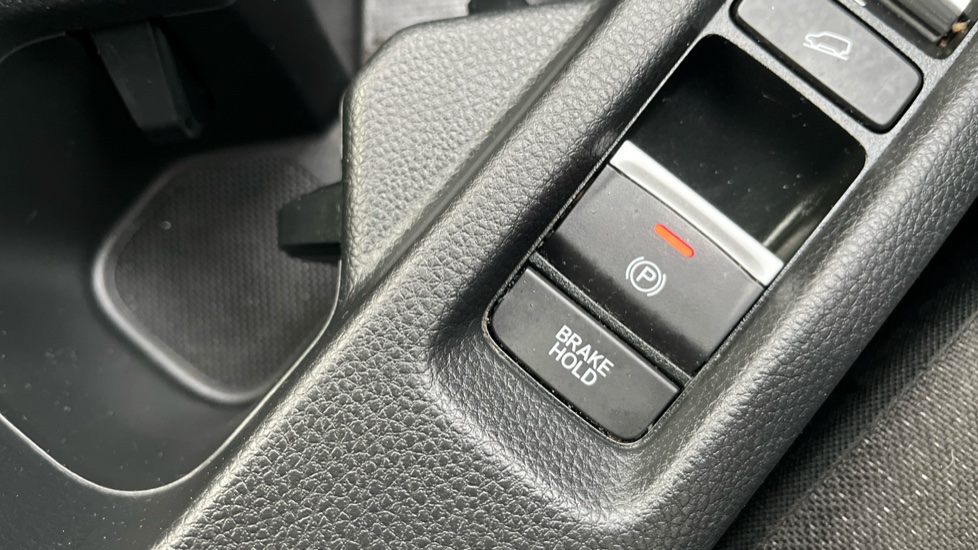 Honda HR-V 1.5 eHEV Elegance 5dr CVT Hybrid Hatchback - Image 32