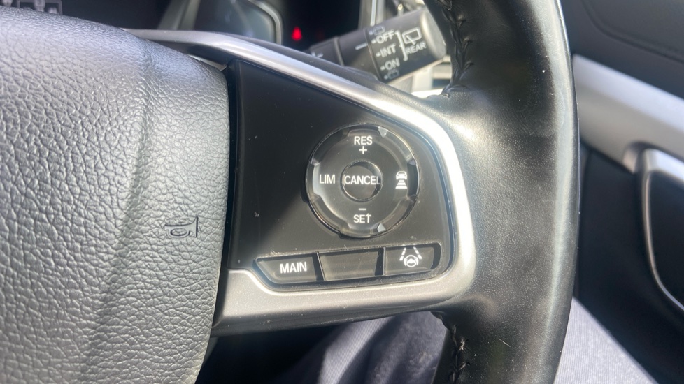 Honda CR-V 2.0 i-MMD Hybrid SE 2WD 5dr eCVT Hybrid Estate - Image 14