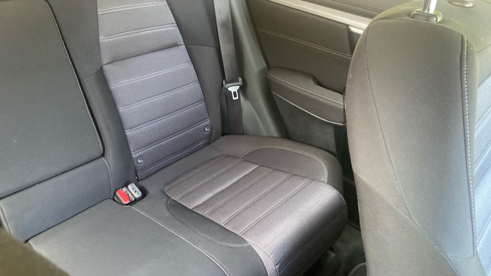 Honda CR-V 2.0 i-MMD Hybrid SE 2WD 5dr eCVT Hybrid Estate - Image 36
