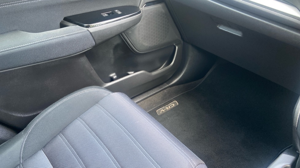 Honda CR-V 2.0 i-MMD Hybrid SE 2WD 5dr eCVT Hybrid Estate - Image 37