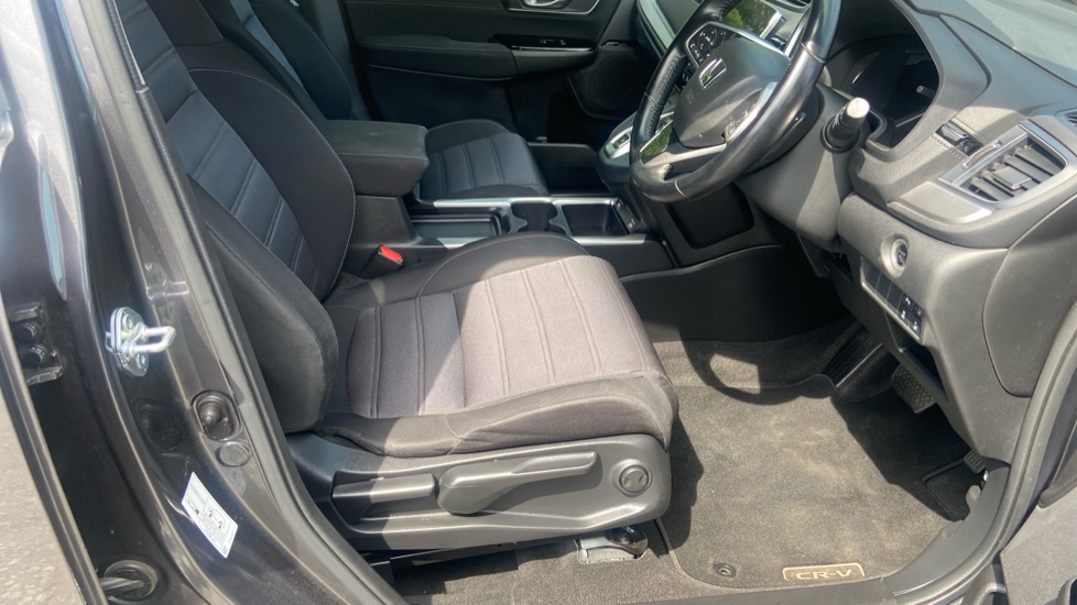 Honda CR-V 2.0 i-MMD Hybrid SE 2WD 5dr eCVT Hybrid Estate - Image 38