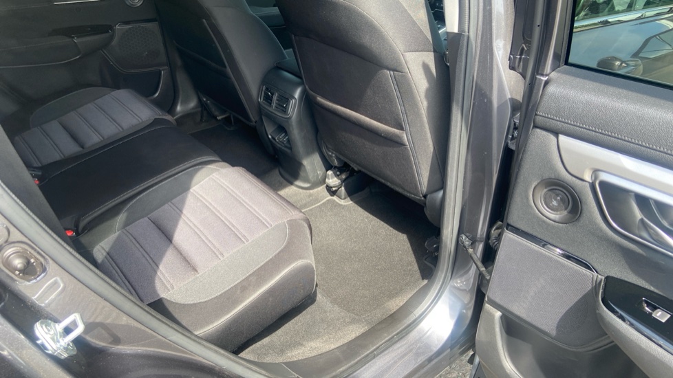 Honda CR-V 2.0 i-MMD Hybrid SE 2WD 5dr eCVT Hybrid Estate - Image 40