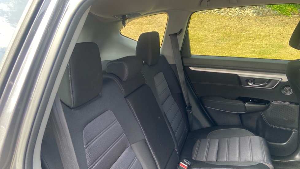 Honda CR-V 2.0 i-MMD Hybrid SE 2WD 5dr eCVT Hybrid Estate - Image 41