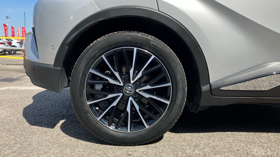 Toyota C-HR 1.8 Hybrid Excel 5dr CVT [Leather] Hybrid Hatchback - Image 7