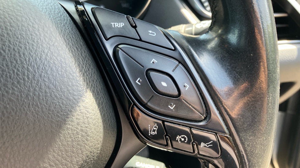 Toyota C-HR 1.8 Hybrid Excel 5dr CVT [Leather] Hybrid Hatchback - Image 21